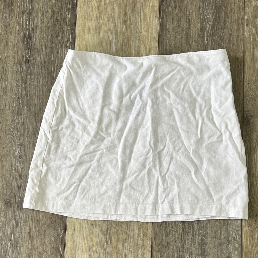 NWOT Abercrombie & Fitch White Mini Skirt